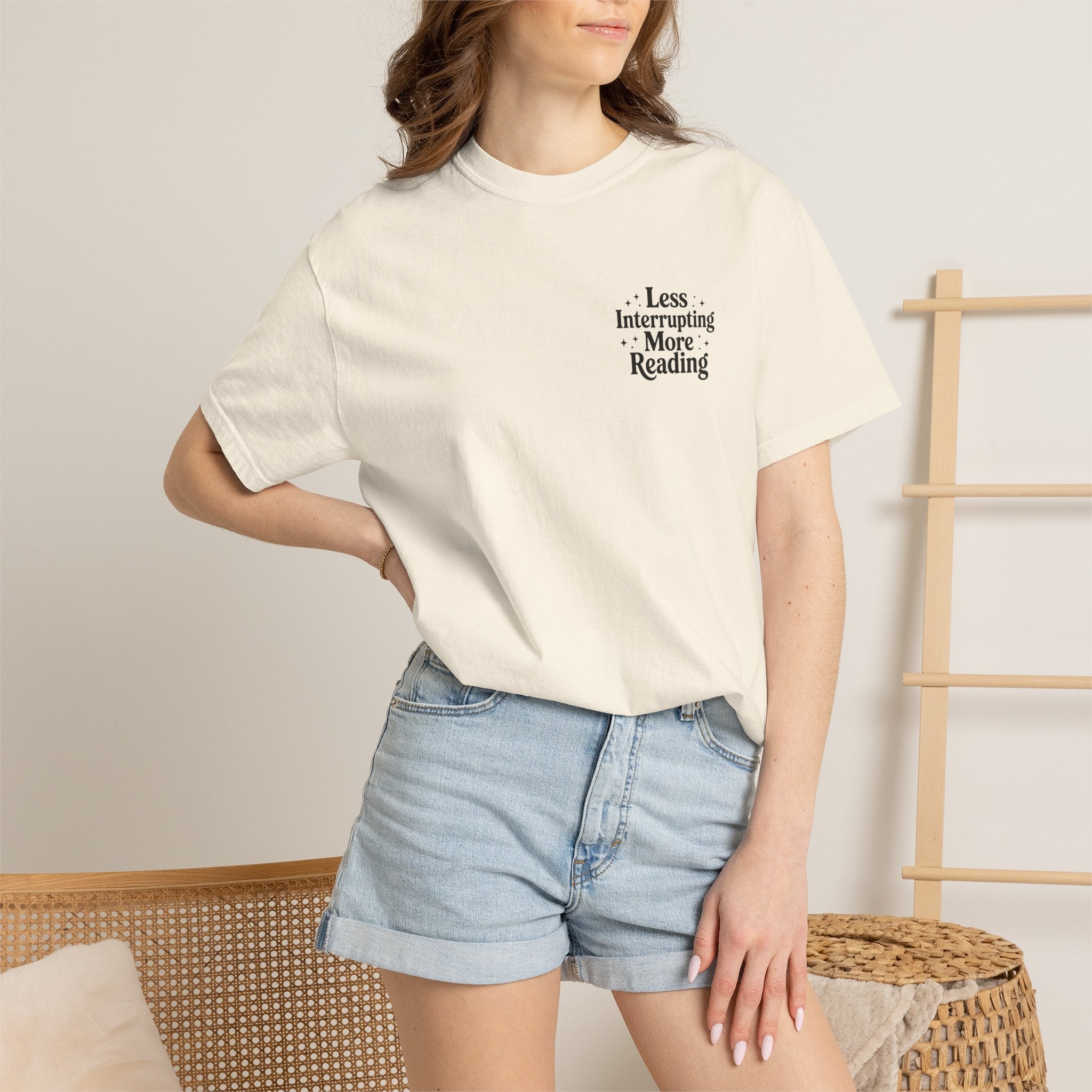 Less Interrupting Pocket Design T-Shirt