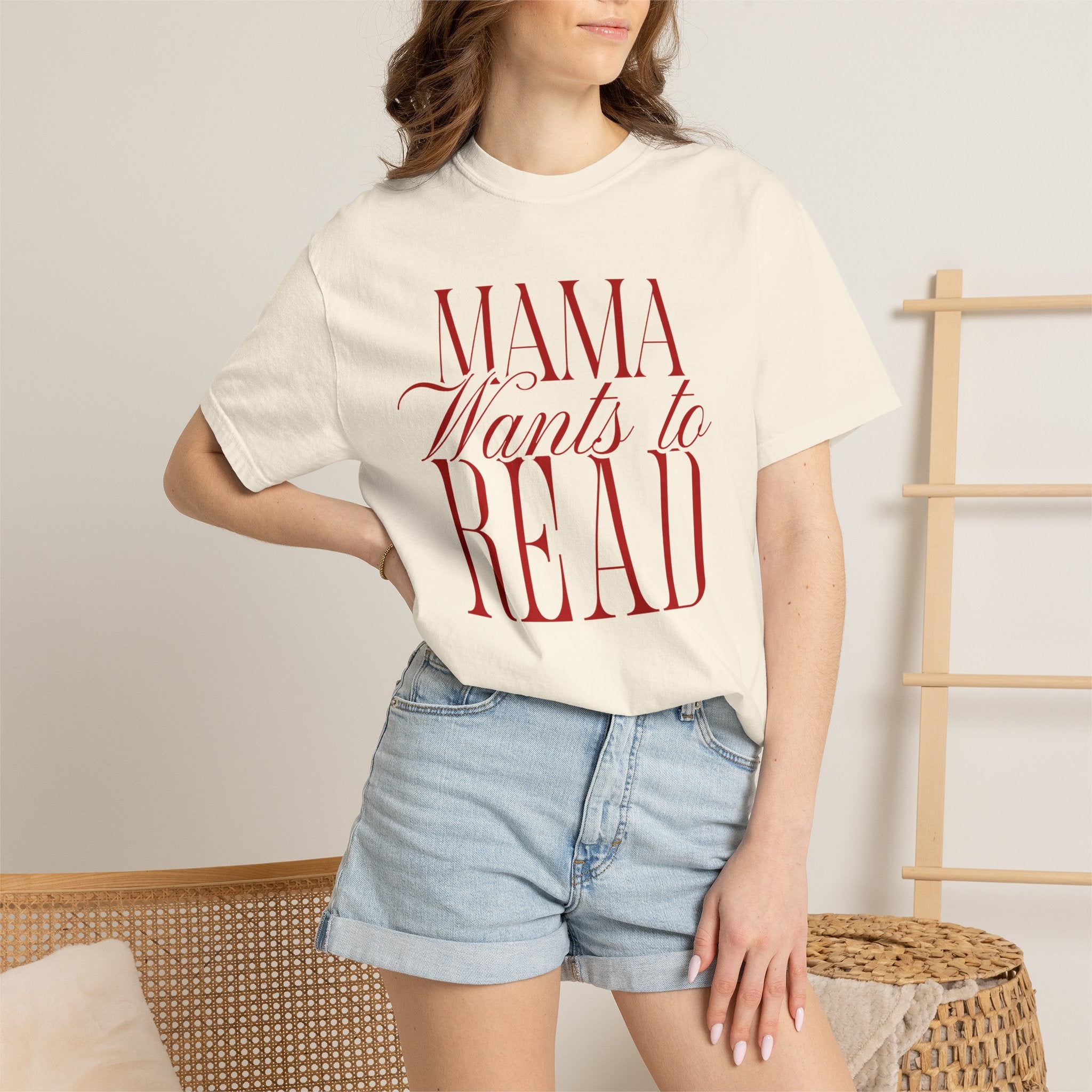 Mama Wants to Read T-Shirt